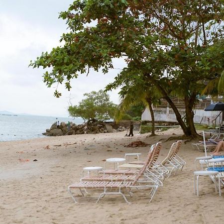 Rainbow Paradise Beachfront Penang Танджунг-Бунгах Екстер'єр фото