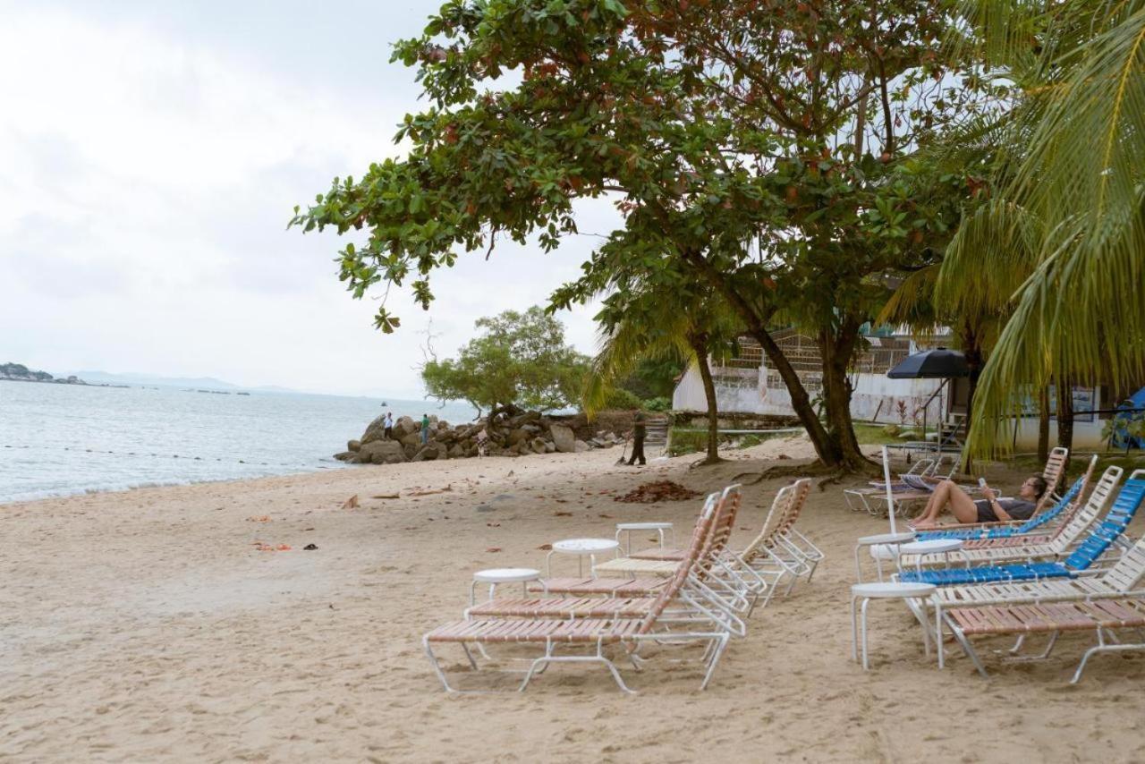 Rainbow Paradise Beachfront Penang Танджунг-Бунгах Екстер'єр фото